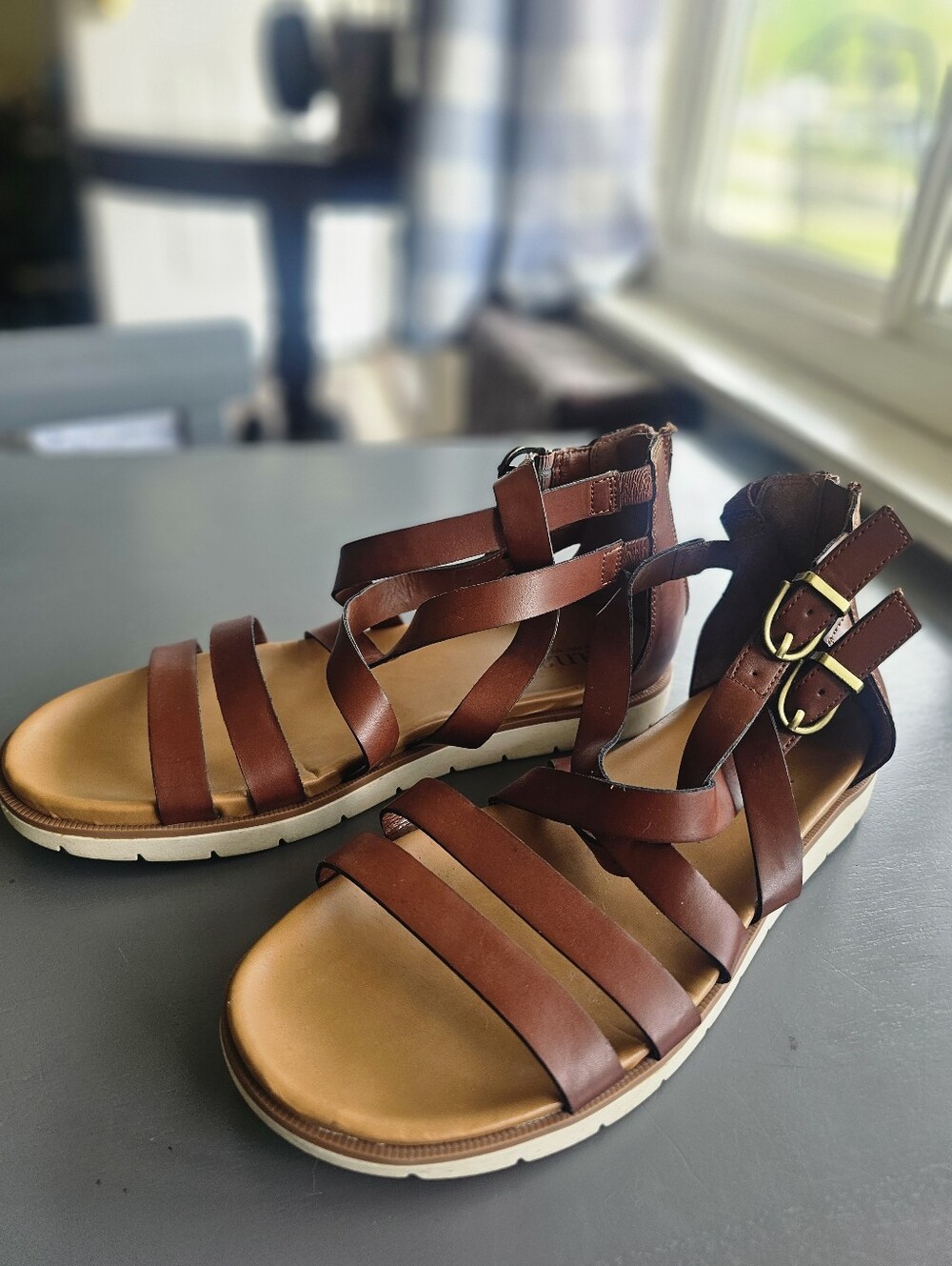 Womens Gladiator Sandles Sz 9